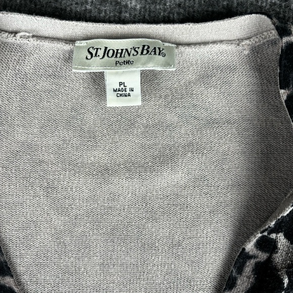 St. John's Bay Animal Print Sweater Cardigan Size Large Petite - Picture 5 of 5